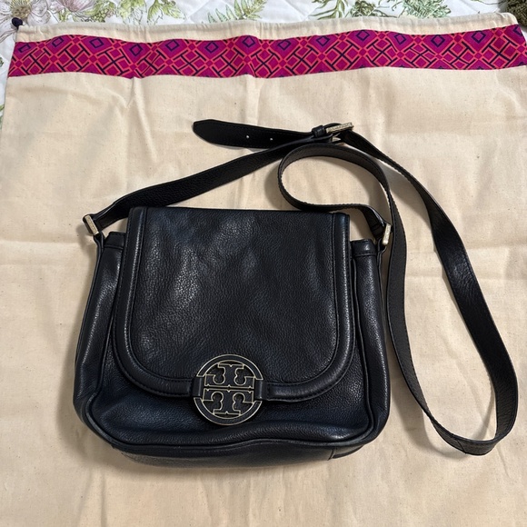 Tory Burch Crossbody w/dust bag - Picture 4 of 4